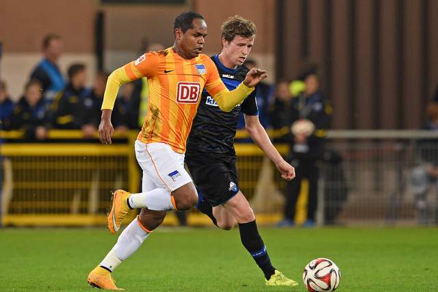 官方：国米与28岁邓弗里斯续约至2028年6月