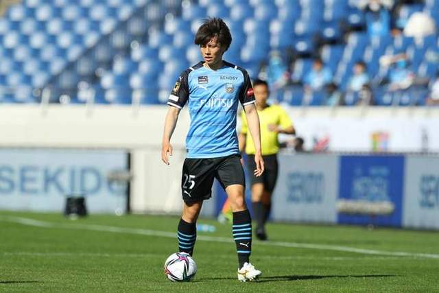 范子铭16+11雷蒙19分 首钢大胜上海总比分1-1